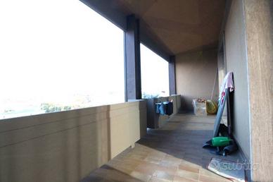 Appartamento di 70 m² con 2 locali e box auto a Mo