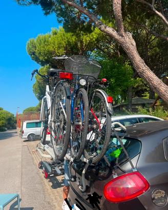 Portabici verticale per auto