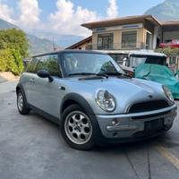 Ricambi Mini Cooper 2003 grigio chiaro e giallo