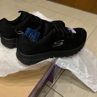 Skechers Memory Foam —NuOvE--