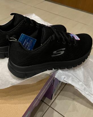 Skechers Memory Foam —NuOvE--