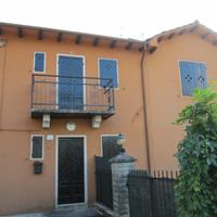 Privato vende/affitta villa bifamigliare corniglio