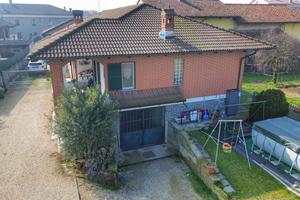 Villa bifamiliare Poirino [Cod. rif 3296115VRG]