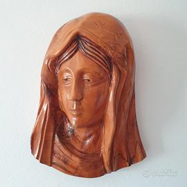 Volto di Madonna in legno d'olivo