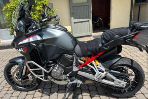 Ducati multistrada v4s travel & radar