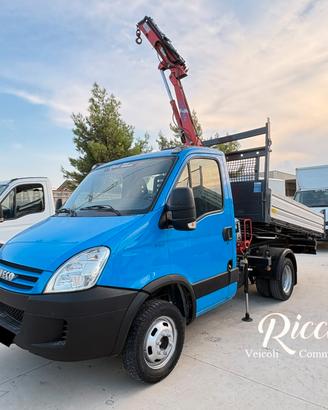 IVECO T. DAILY 35C RIBALTABILE TRILAT. + GRU STERN
