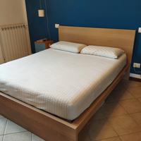 letto e comó Ikea Malm