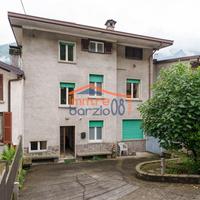 CASA SU PIU' LIVELLI CON GIARDINO - CORTENOVA LOC.