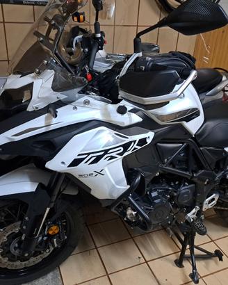 Benelli TRK 502x