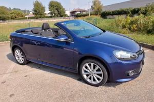 VW Golf cabrio 2.0 TDI dsg 150 cv. UNICA. 