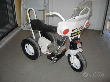 RARISSIMA MOTO GIOCATTOLO ANNI 70 RICARICABILE