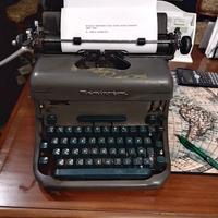 Macchina da scrivere Remington