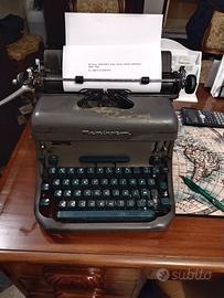 Macchina da scrivere Remington