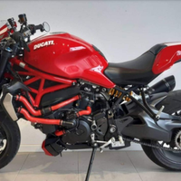 Ducati Monster 1200 R
