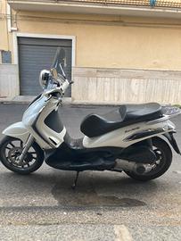 Piaggio Beverly 125