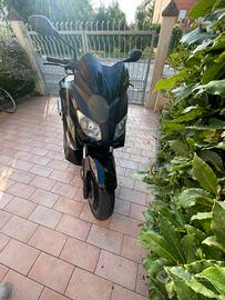Scooter Yamaha xmax
