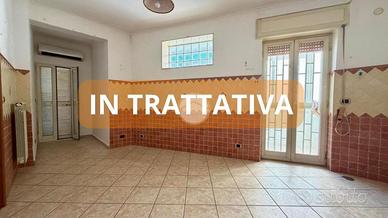 3 LOCALI A MARANO DI NAPOLI