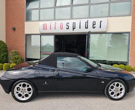 Alfa Romeo GTV Spider 2.0i limit edition Unipro 50