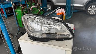 Fari chrayseler c300 e faro mercedes