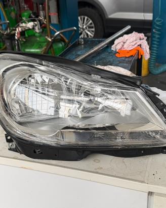 Fari chrayseler c300 e faro mercedes
