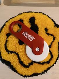 taglia pizza coca-cola 