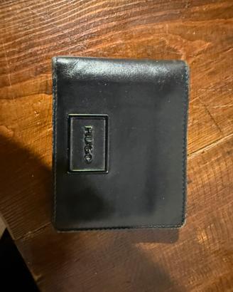 Vedo 2 portafogli hugo boss e Armani