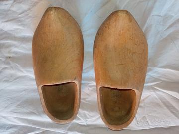 zoccoli usati in legno n. 34/35