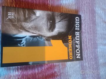 libro di Gianluigi buffon Numero 1