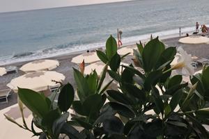 Lavagna Cavi monolocale al mare