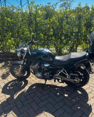 Moto Suzuki Bandit 600