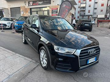 Audi Q3 2.0 TDI 150 CV Design * Navi * Full Led * 