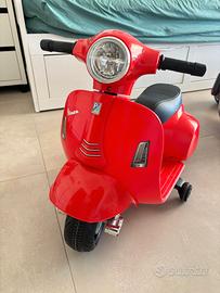 Moto Elettrica Vespa Rossa