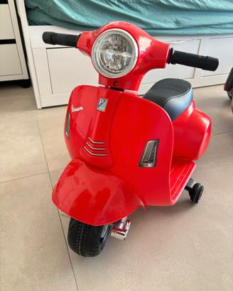 Moto Elettrica Vespa Rossa