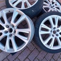 Cerchi 4, raggio 18 + 4 custodie protettive