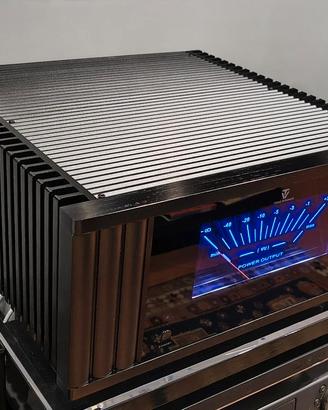 Amplificatore finale multicanale 300W x 7 canali