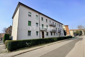 TRILOCALE CON BOX SECONDO PIANO