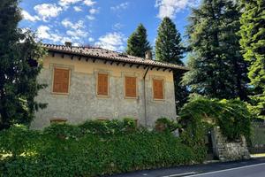 Appartamento di 82 m² con 3 locali e posto auto a 