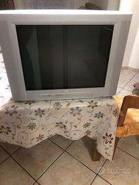 Televisore Philips 26-27 pollici