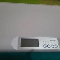 Bilancia Nuvita + Cuscino allattamento BoppyChicco