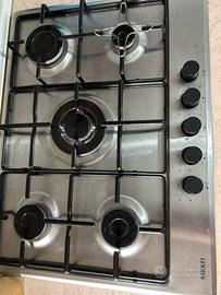 Piano cottura 5 fuochi