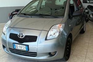 Toyota Yaris 1.4 D-4D 5 porte Sol