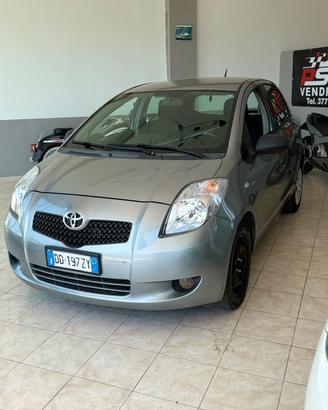 Toyota Yaris 1.4 D-4D 5 porte Sol