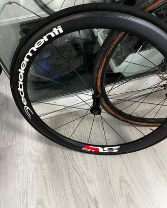 Ruote in carbonio Deda per bici da corsa