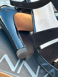 Set 2 Sandali nuovi n.38