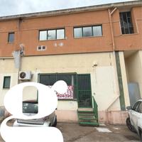 Locale artigianale in via Garigliano