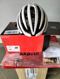 casco Radvik , ciclismo strada