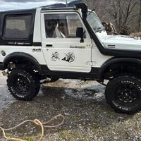 Suzuki Samurai