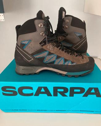 Scarponi trekking unisex