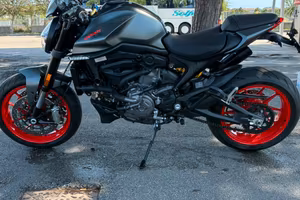Monster  + 937