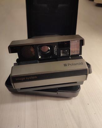macchina fotografica polaroid 
